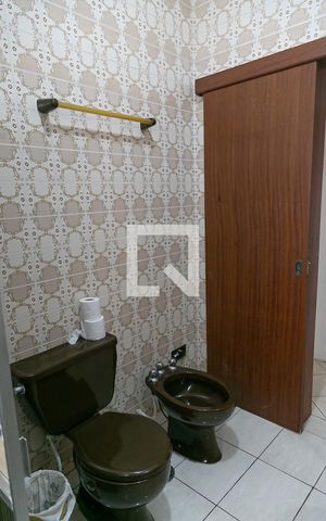 Casa à venda com 195m², 3 quartos e 2 vagasBanheiro 2