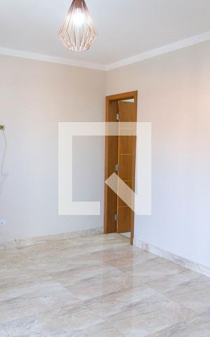 Casa para alugar com 100m², 3 quartos e sem vaga Casa para alugar com 100m², 3 quartos e sem vagaSuíte