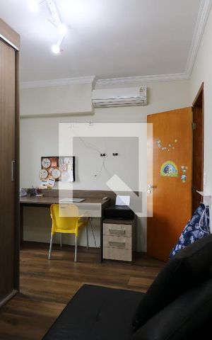 Apartamento à venda com 230m², 4 quartos e 2 vagasSuíte 1