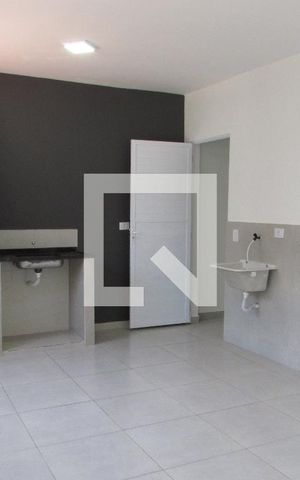 Casa à venda com 75m², 2 quartos e 2 vagasChurrasqueira