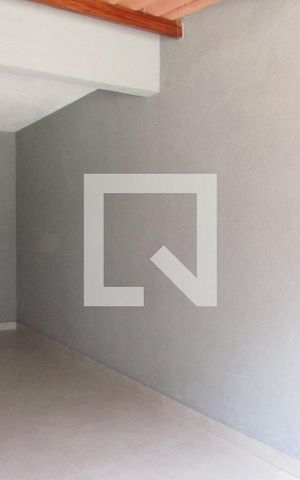 Casa à venda com 75m², 2 quartos e 2 vagasGaragem