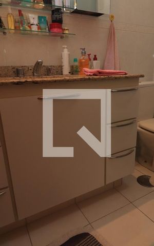 Apartamento à venda com 89m², 3 quartos e 2 vagasBanheiro da Suíte 2