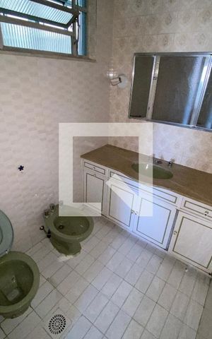 Apartamento à venda com 95m², 3 quartos e 1 vaga Apartamento à venda com 95m², 3 quartos e 1 vagaBanheiro