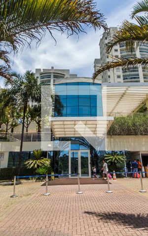Apartamento à venda com 133m², 3 quartos e 2 vagasVista da Rua
