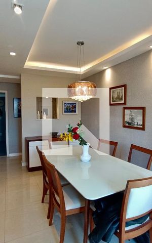 Apartamento à venda com 119m², 3 quartos e 1 vaga Apartamento à venda com 119m², 3 quartos e 1 vagaSala
