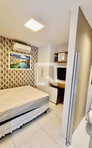 Apartamento à venda com 119m², 3 quartos e 1 vaga Apartamento à venda com 119m², 3 quartos e 1 vagaQuarto e banheiro serviço adaptado para suíte