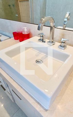 Apartamento à venda com 119m², 3 quartos e 1 vaga Apartamento à venda com 119m², 3 quartos e 1 vagaSuíte banheiro