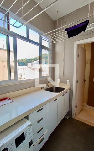 Apartamento à venda com 119m², 3 quartos e 1 vaga Apartamento à venda com 119m², 3 quartos e 1 vagaÁrea serviço