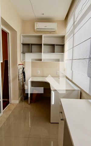 Apartamento à venda com 119m², 3 quartos e 1 vaga Apartamento à venda com 119m², 3 quartos e 1 vagaVaranda fechada