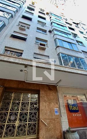 Apartamento à venda com 119m², 3 quartos e 1 vaga Apartamento à venda com 119m², 3 quartos e 1 vagaFachada com cartaz QA