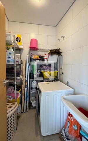 Casa de condomínio à venda com 244m², 4 quartos e 4 vagasÁrea de Serviço