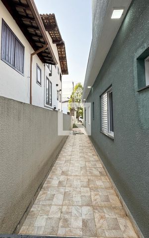 Casa de condomínio à venda com 244m², 4 quartos e 4 vagasCorredor