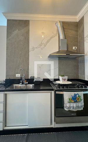 Casa de condomínio à venda com 244m², 4 quartos e 4 vagasCozinha