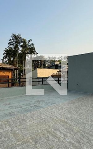 Casa de condomínio à venda com 244m², 4 quartos e 4 vagasÁrea comum