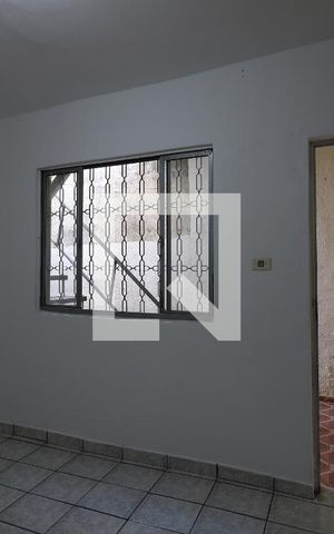 Casa para alugar com 44m², 1 quarto e sem vagaSala