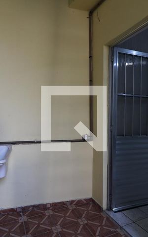 Casa para alugar com 44m², 1 quarto e sem vagaÁrea de Serviço