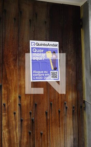 Casa à venda com 253m², 2 quartos e 2 vagasPlaquinha