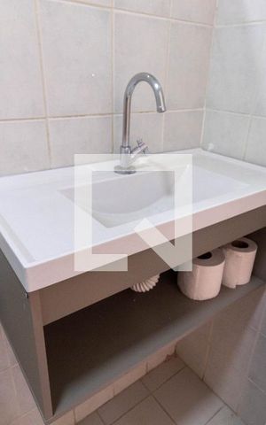 Apartamento para alugar com 58m², 2 quartos e 1 vaga Apartamento para alugar com 58m², 2 quartos e 1 vagaBanheiro 2