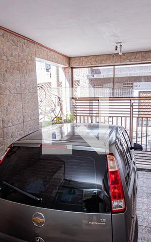 Casa à venda com 122m², 3 quartos e 1 vaga Casa à venda com 122m², 3 quartos e 1 vagaGaragem