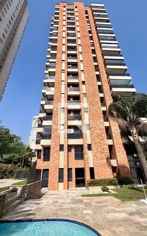 Apartamento à venda com 237m², 4 quartos e 5 vagasFachada