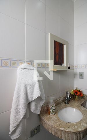 Casa à venda com 330m², 3 quartos e 2 vagasLavabo 2