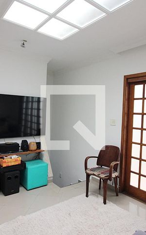 Casa à venda com 330m², 3 quartos e 2 vagasSala 3