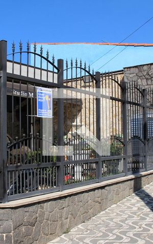 Casa à venda com 250m², 3 quartos e 2 vagasFachada