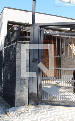 Casa à venda com 250m², 3 quartos e 2 vagasFachada