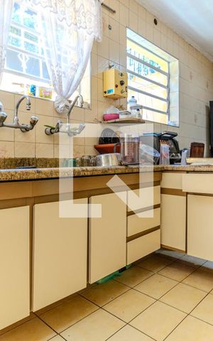 Casa à venda com 477m², 3 quartos e 4 vagasCozinha