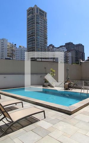 Apartamento à venda com 211m², 3 quartos e 2 vagasÁrea Comum - Piscina