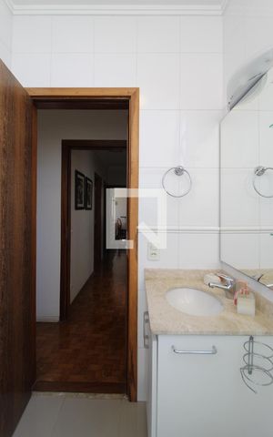 Apartamento à venda com 211m², 3 quartos e 2 vagasBanheiro da Suíte