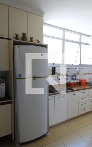 Apartamento à venda com 211m², 3 quartos e 2 vagasCozinha