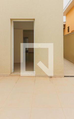 Casa à venda com 215m², 3 quartos e 4 vagas Casa à venda com 215m², 3 quartos e 4 vagasQuintal