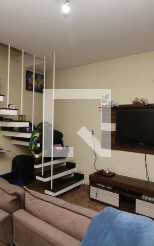 Casa à venda com 300m², 3 quartos e 3 vagasSala de TV