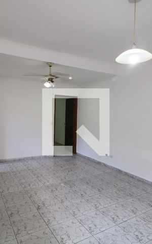 Casa à venda com 480m², 5 quartos e 4 vagasSala