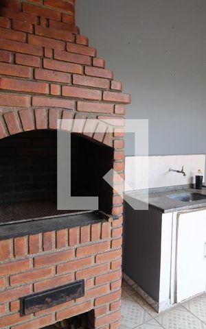 Casa à venda com 480m², 5 quartos e 4 vagasChurrasqueira