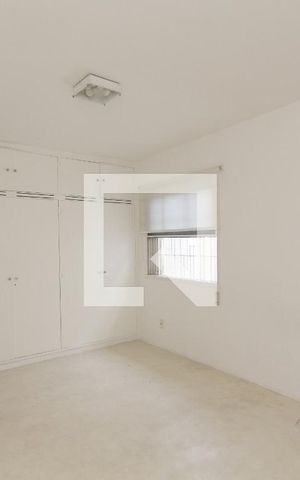 Casa à venda com 300m², 4 quartos e 4 vagasBanheiro da Suíte 1