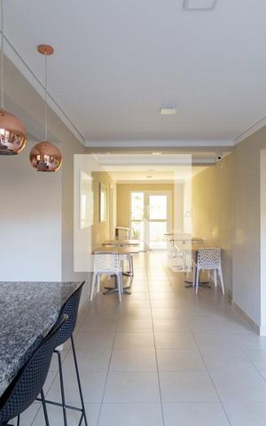 Apartamento para alugar com 29m², 1 quarto e sem vaga Apartamento para alugar com 29m², 1 quarto e sem vagaÁrea Comum - Salão de Festas