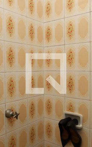 Casa à venda com 170m², 3 quartos e 2 vagasBanheiro/serviço