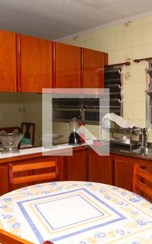 Casa à venda com 170m², 3 quartos e 2 vagasCozinha