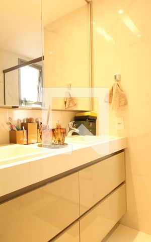 Apartamento à venda com 146m², 4 quartos e 3 vagasBanheiro