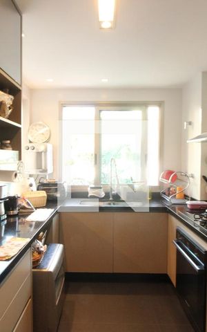 Apartamento à venda com 146m², 4 quartos e 3 vagasCozinha