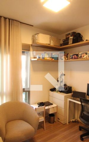 Apartamento à venda com 146m², 4 quartos e 3 vagasQuarto 4