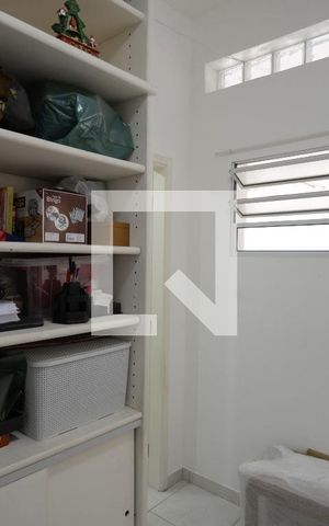 Casa de condomínio à venda com 250m², 4 quartos e 2 vagasQuarto de Serviço