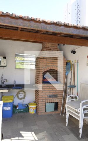 Casa de condomínio à venda com 250m², 4 quartos e 2 vagasÁrea comum - Churrasqueira