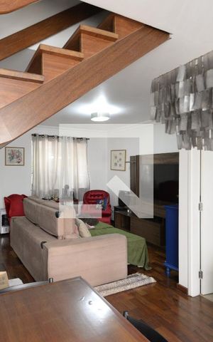 Casa de condomínio à venda com 250m², 4 quartos e 2 vagasSala