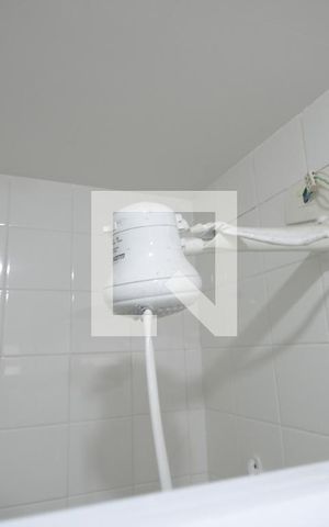 Casa de condomínio à venda com 250m², 4 quartos e 2 vagasBanheiro