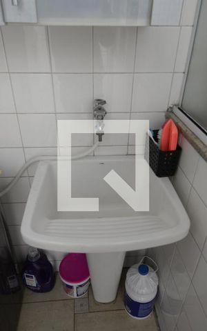 Casa de condomínio à venda com 250m², 4 quartos e 2 vagasÁrea de Serviço