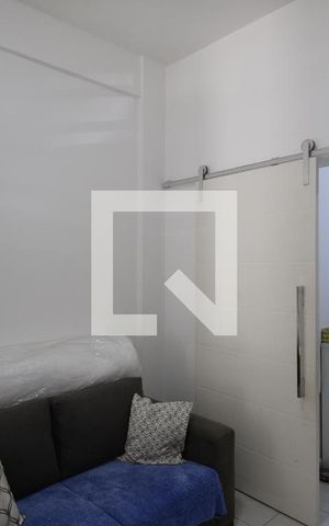 Casa de condomínio à venda com 250m², 4 quartos e 2 vagasQuarto de Serviço