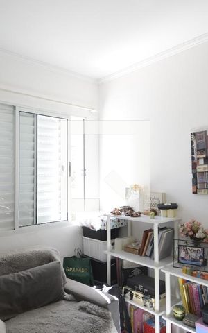 Casa de condomínio à venda com 250m², 4 quartos e 2 vagasQuarto 1